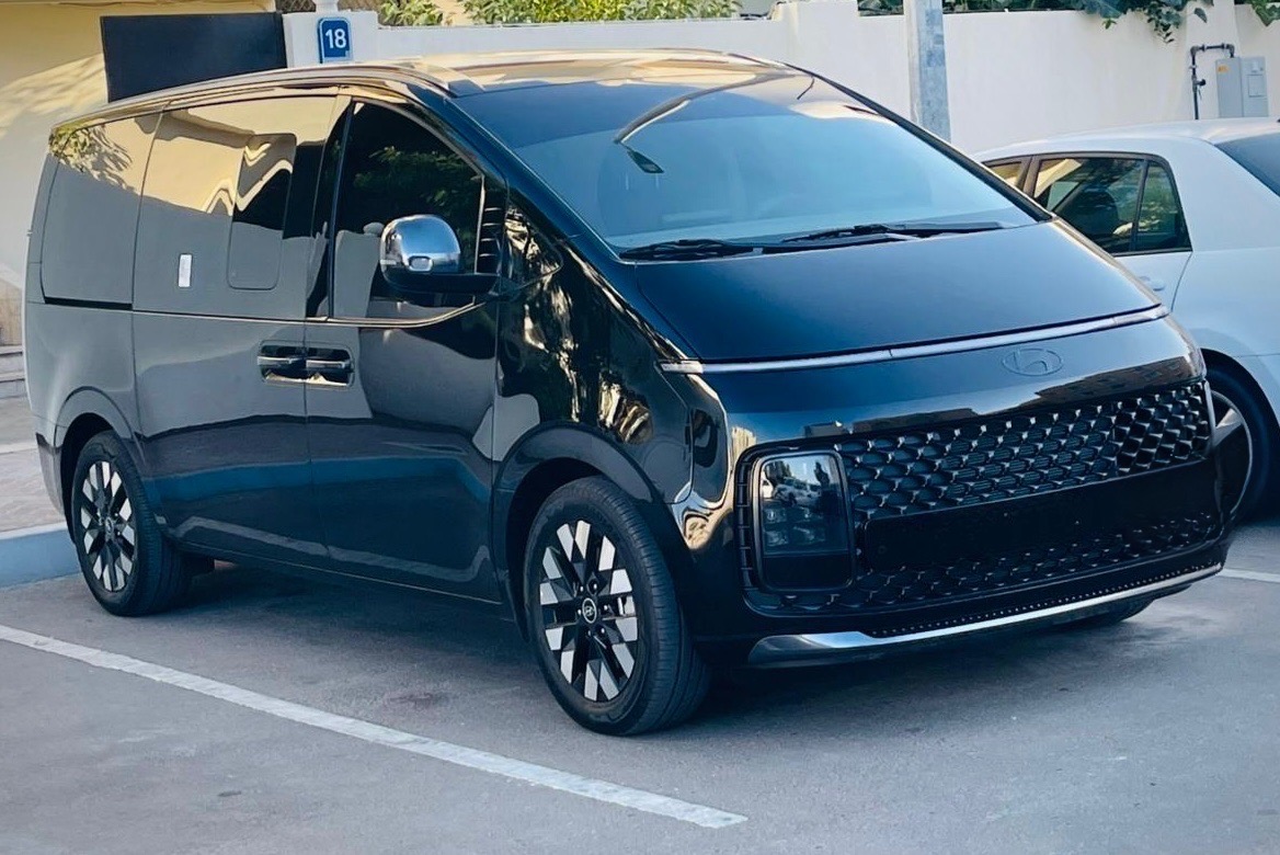 Hyundai Staria